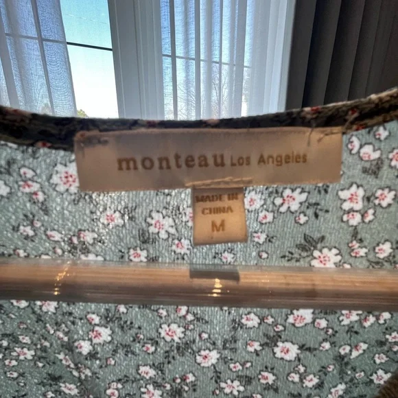 Dress - Picture 2 of 3